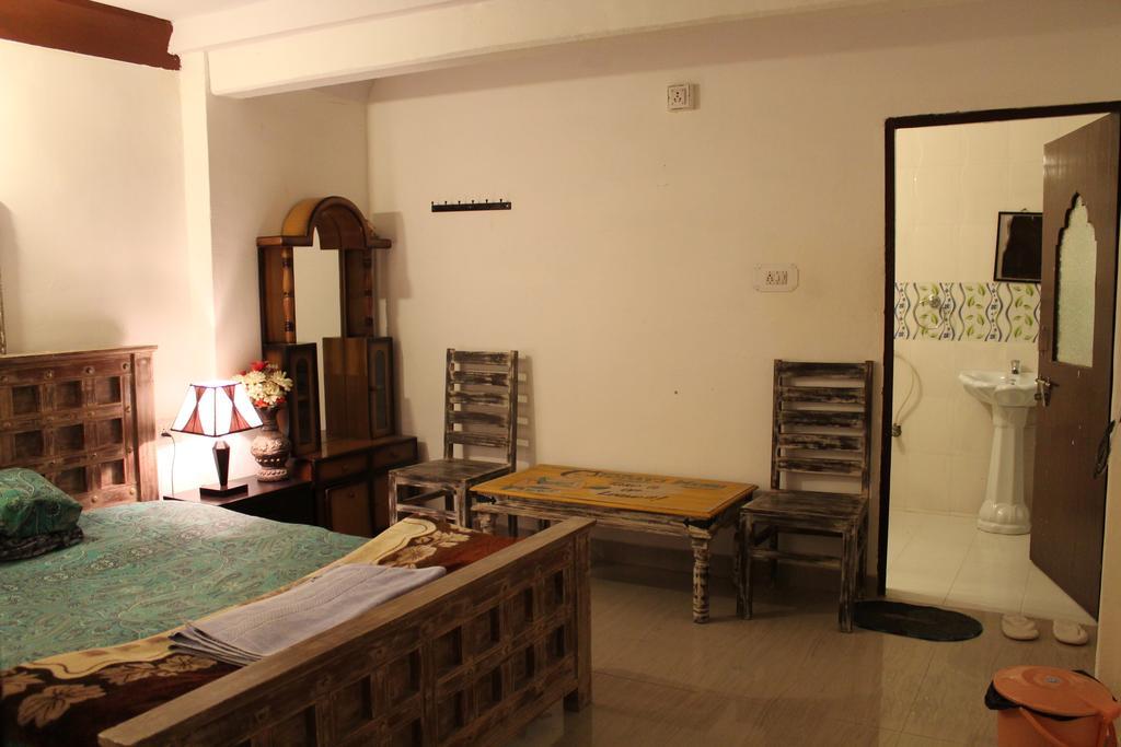 Kesar Heritage Guest House Τζοντχπούρ Δωμάτιο φωτογραφία